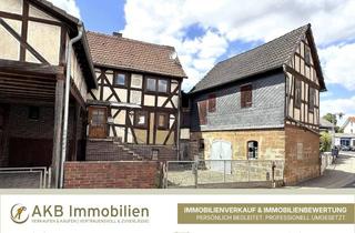 Haus kaufen in 35094 Lahntal, Hofreite mit Charme und großem Potential.