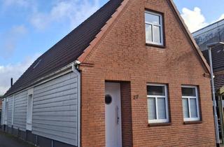 Haus mieten in 25746 Heide, Charmantes Stadthaus mit modernem Komfort – Top-Zentrumslage & frisch modernisiert - ab sofort!