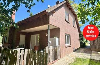 Einfamilienhaus kaufen in 17237 Möllenbeck, HORN IMMOBILIEN ++ tolles Grundstück mit Haus 7 Zimmer und Gästehaus in Quadenschönfeld / Möllenbeck