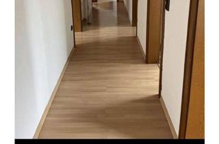 Wohnung mieten in Raiffeisenstraße, 86738 Deiningen, Alltagstaugliche 5-Zimmer-Wohnung in Deiningen