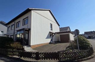 Doppelhaushälfte kaufen in 79585 Steinen, Helle und geräumige Doppelhaushälfte mit Terrasse und Garten in Steinen