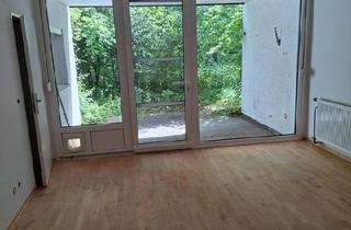 Wohnung kaufen in 82152 Planegg, Planegg - Zwei Zimmer Wohnung mit Terrasse und großzügigem Keller