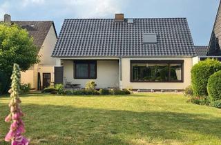 Einfamilienhaus kaufen in 38448 Wolfsburg, Wolfsburg - Einfamilienhaus mit Eigentumsgrundstück, Einliegerwohnung möglich