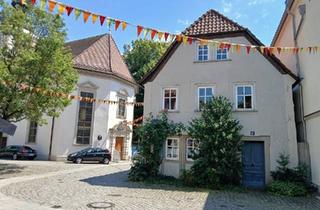 Einfamilienhaus kaufen in 97421 Schweinfurt, Schweinfurt - Freistehendes Einfamilienhaus mit Geschichte und Komfort im Zürch