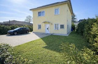 Villa kaufen in 12683 Berlin, Berlin / Biesdorf - Berlin-Biesdorf: Stilvolle Stadtvilla auf 490 m² GST inkl. Terrasse & Garten in ruhiger Wohnlage !