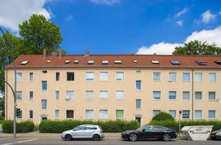 Wohnung kaufen in 13403 Reinickendorf, Großzügige, möblierte 2-Zimmer-Dachgeschosswohnung mit vielen Gestaltungsmöglichkeiten