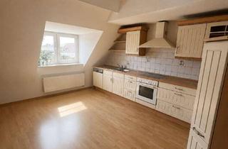 Wohnung mieten in Hafenstraße 13, 18507 Grimmen, Großer Wohntraum in Grimmen - Maisonette mit Garage