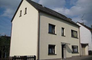 Wohnung mieten in Weiherstraße, 56203 Höhr-Grenzhausen, 3-Raum-Wohnung mit Balkon und Garten und PKW Stellplatz in Höhr-Grenzhausen - neue Erdgasheizung