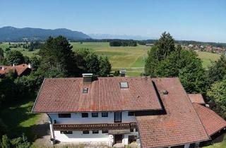 Haus kaufen in 82409 Wildsteig, Landsitz mit Weitblick und Entwicklungspotenzial in Top-Lage