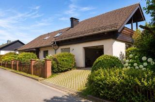 Haus kaufen in Hermann-Löns-Weg, 51766 Engelskirchen, Großzügiges Wohnhaus mit Einliegerwohnung , Wärmepumpe, Photovoltaik und Weitblick