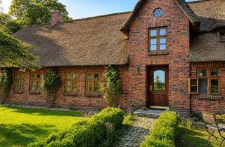 Haus kaufen in 25842 Bargum, Historischer Reetdachhof in Alleinlage – Pferdehaltung, 770 m² Werkstatt, Photovoltaik & Potenzial