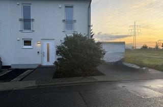 Doppelhaushälfte kaufen in 41363 Jüchen, Elegante Doppelhaushälfte mit Garage in Jüchen, Baujahr 2018