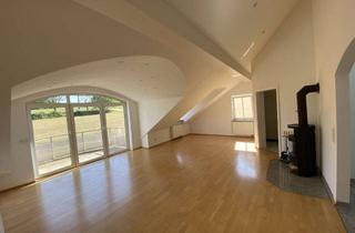 Wohnung mieten in Frontalstr. 63, 75392 Deckenpfronn, Exklusive 3,5 Zi DG-Wohnung, Ortsrand Deckenpfronn