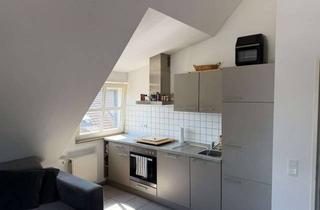 Wohnung mieten in Leydelstraße 12, 47802 Verberg, Exklusive, 2-Zimmer-DG-Wohnung mit EBK in Krefeld-Verberg