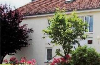 Wohnung kaufen in 74906 Bad Rappenau, Bad Rappenau - Zuhause mit zwei Zimmern und Balkon in Bad Rappenau Zimmerhof