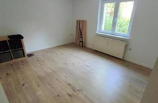 Wohnung kaufen in 28201 Bremen, Bremen - Souterrain-Whg Neustadt 31qm renoviert eigener Garten von privat
