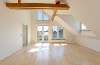 Wohnung kaufen in 60389 Seckbach, Hohe Decken, kleine WEG, neue Heizung - schöne Dachgeschosswohnung in Seckbach