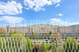Wohnung kaufen in Karl-Marx-Allee, 10243 Friedrichshain, Klassische Eleganz neu interpretiert – Premium-Wohnung mit Balkon an der Karl-Marx-Allee