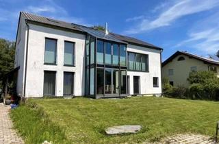 Wohnung kaufen in 83059 Kolbermoor, Wundervolle 2-Zimmer-Gartenwohnung mit ca. 350 m² Gartenanteil in Kolbermoor