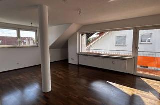 Wohnung mieten in 76698 Ubstadt-Weiher, Gepflegte 3-Zimmer-DG-Wohnung mit Balkon in Ubstadt-Weiher (Ortsteil Ubstadt)
