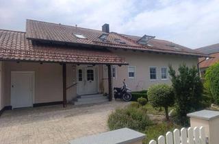 Haus kaufen in 93359 Wildenberg, Zweifamilienhaus mit 302 m² Wohnfläche in Wildenberg