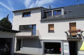 Wohnung mieten in 54411 Hermeskeil, Helle 2,5-Zimmer-Dachgeschosswohnung mit Garage – modernisiert & sofort bezugsfrei