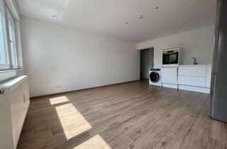 Wohnung mieten in G 15, 68161 Innenstadt, Frisch renovierte 2 - Zimmerwohung in G3: Top-Ausstattung mit EBK & ruhigem Balkon