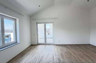 Wohnung mieten in 59494 Soest, Schicke, neuwertige 3-Zimmer-DG-Wohnung im Soester Norden-inkl. TG-Stellplatz, Balkon u. Aufzug