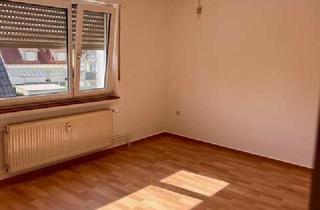 Wohnung mieten in 65428 Rüsselsheim, Schöne 2 Zi. Dachgeschosswohnung für Singles in Bauschheim