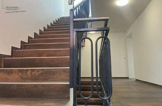 Mehrfamilienhaus kaufen in Hofmattenweg 21, 79238 Ehrenkirchen, **Attraktives Mehrfamilienhaus in begehrter Wohnlage von Ehrenkirchen**