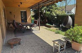 Einfamilienhaus kaufen in 71229 Leonberg, Top - Einfamilienhaus in bester, ruhiger Wohnlage - Dachgeschoss zum Ausbau vorbereitet