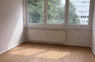Wohnung mieten in Woldegker Straße 30, 17033 Neubrandenburg, Einziehen & Gutschein sichern - 0206 - Woldegker Straße 30