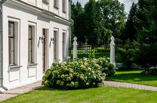 Einfamilienhaus kaufen in 92442 Wackersdorf, Wackersdorf - Architektenhaus - Ein-Zweifamilienhaus plus Einliegerwohnungen