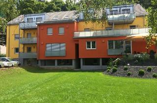 Wohnung kaufen in 97616 Bad Neustadt, Bad Neustadt an der Saale - Schöne 3-Zi ETW in Bad Neustadt - FBH - Balkon