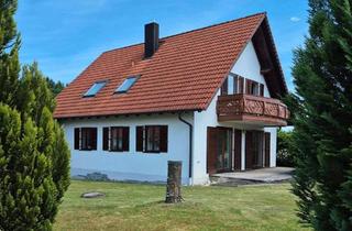Haus kaufen in 86441 Zusmarshausen, Zusmarshausen - Freistehendes Wohnhaus, als EFH oder ZFH nutzbar, provisionsfrei!