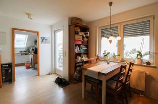 Wohnung kaufen in 71272 Renningen, Charmante Maisonette mit Terrasse & Garage – Stilvoll wohnen