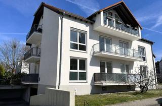 Wohnung kaufen in 64546 Mörfelden-Walldorf, Zwei-Zimmer-Dachgeschosswohnung mit Balkon und Tiefgaragenstellplatz in ruhiger Wohnlage