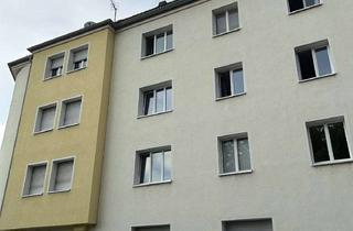 Wohnung kaufen in Bergstraße XX, 86199 Göggingen, Viel Freiraum in Augsburg: 4-Zimmer-Wohnung mit Balkon