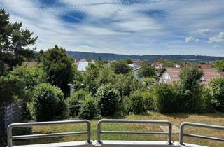 Wohnung kaufen in 78244 Gottmadingen, Klein, fein & mein mit Balkon inkl. Weitblick und viel Potenzial