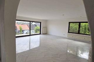 Wohnung mieten in Waldleite 42, 97295 Waldbrunn, Helle und großzügige 3-Zimmer-Wohnung mit Balkon und Ausblick