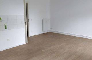 Wohnung mieten in Rudolf-Breitscheid-Straße 16a, 15517 Fürstenwalde, 3-Raum-Wohnung mit Balkon im Denkmal