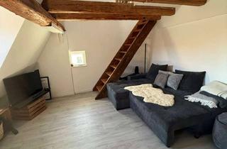 Wohnung mieten in Sankt-Sebastian-Straße, 75233 Tiefenbronn, 2 Zi. DG-Galeriewohnung mit viel Charme und Kaminofen