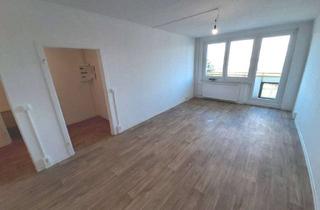 Wohnung mieten in Hallenser Straße, 03046 Cottbus, Kompakt, clever, komfortabel: 1-Raumwohnung mit Wohlfühlbalkon