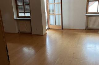 Wohnung mieten in 92367 Pilsach, Gepflegte DG-Wohnung mit drei Zimmern sowie Balkon und EBK in Pilsach