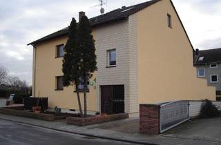 Wohnung mieten in Erzbergerstraße 25, 68623 Lampertheim, Wohnen in Feldrandlage: 3-Zimmer-Dachgeschosswohnung mit Loggia in Lampertheim-Hofheim