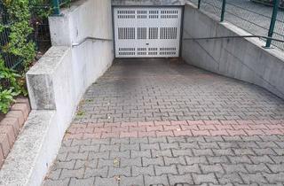 Garagen mieten in Müllerweg 57, 63165 Mühlheim, Stilvoll modernisierte Tiefgarage in Mühlheim am Main