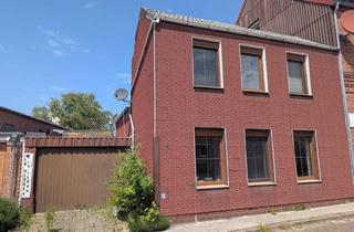 Haus kaufen in 25709 Marne, PROVISIONSFREI für Käufer!! Zentral gelegenes Wohnhaus in Marne!!