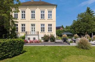 Villa kaufen in 47546 Kalkar, Exklusive, historische Villa auf weitläufigem Grundstück in zentraler Lage – top & edel saniert