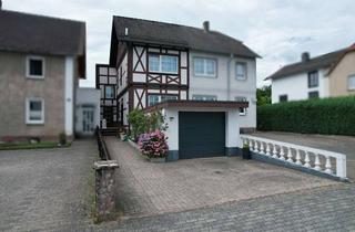 Doppelhaushälfte kaufen in 37688 Beverungen, Doppelhaushälfte mit Garage und Terrasse in Beverungen