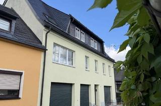 Haus kaufen in 09468 Geyer, Zweifamilienhaus mit viel Platz in der Bingestadt Geyer